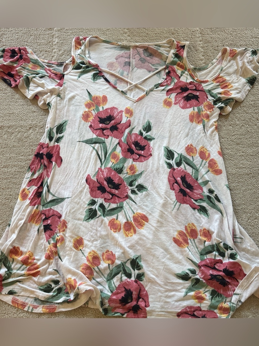Floral Cold-Shoulder V-Neck Top in White and Rose